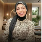 الدكتورة سارة اخصائية العلاج الطبيعي